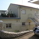 Ilona Apartment Novi Vinodolski