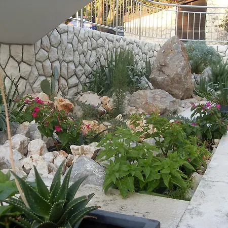 Ilona Apartament *