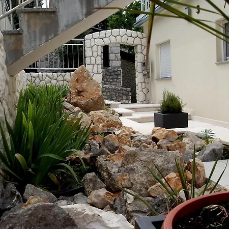 Ilona Apartament *