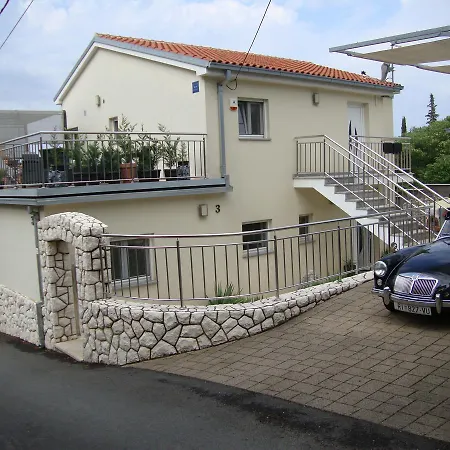 Ilona Apartament *
