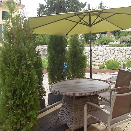 Ilona Apartament *