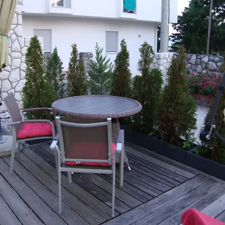 Ilona Apartmán Novi Vinodolski